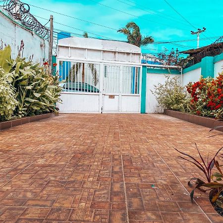 Miss Julyn Sweet Home San Andrés 外观 照片