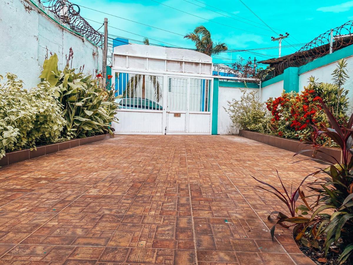 Miss Julyn Sweet Home San Andrés 外观 照片